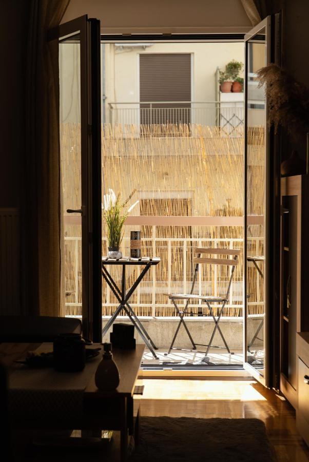 Theo Apartments Thessaloniki Buitenkant foto